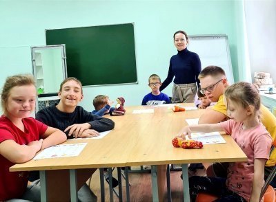 В Фонде стартовали занятия по проекту "Дверь в солнечный мир"